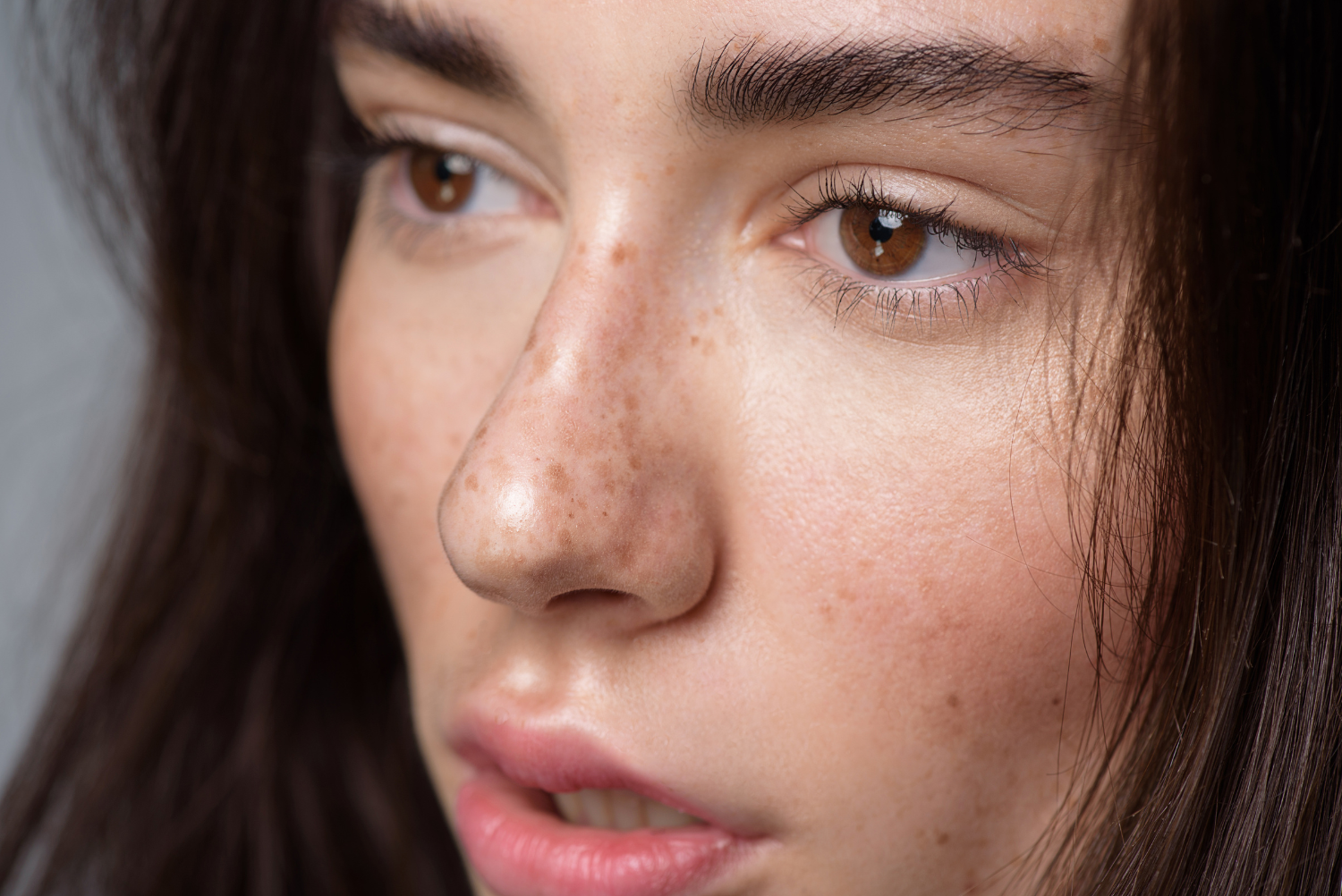 How to Look Pretty Without Makeup