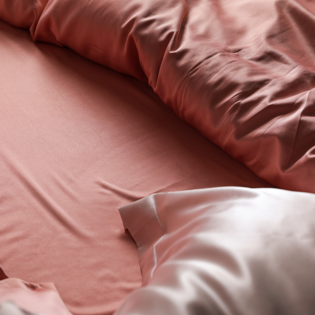 Silk Vs Satin Pillowcase for Hair: What’s the Difference?